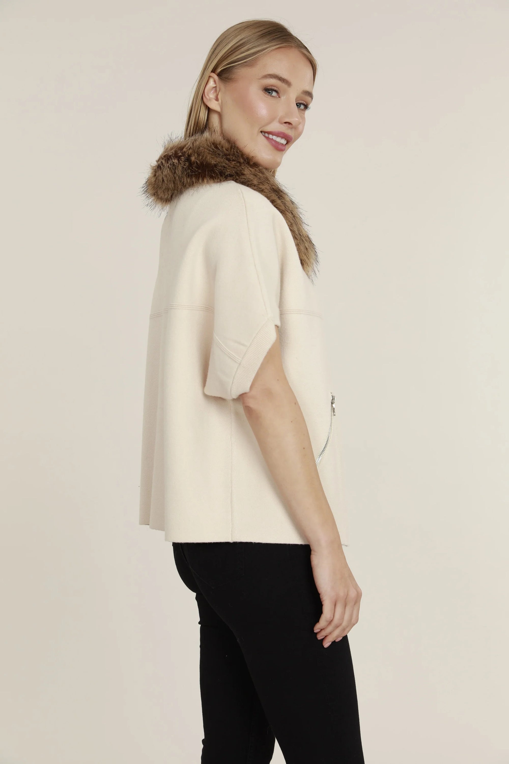 Faux Fur Collar Short Sleeve Cardigan