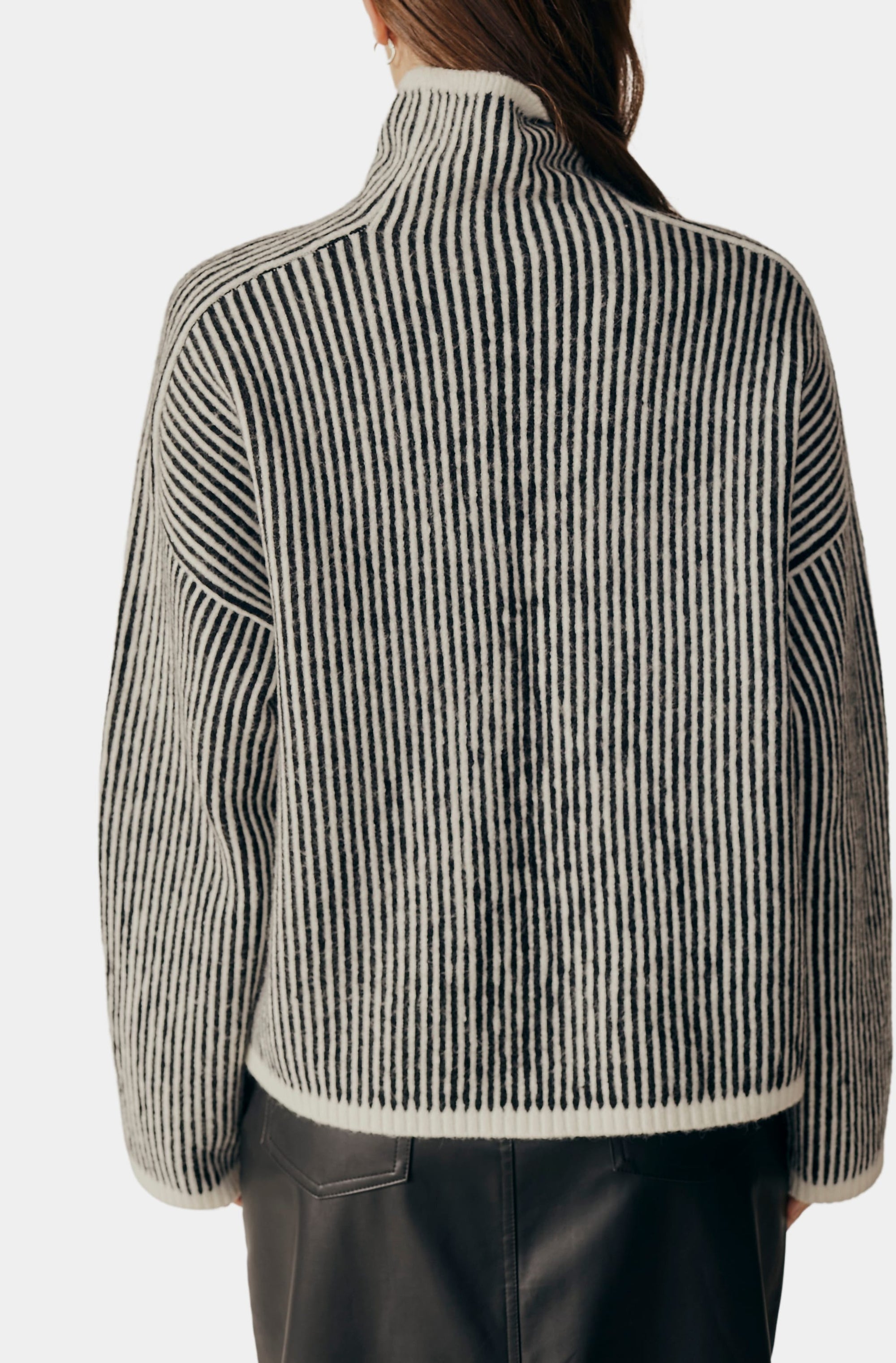 Genarium Turtleneck Sweater