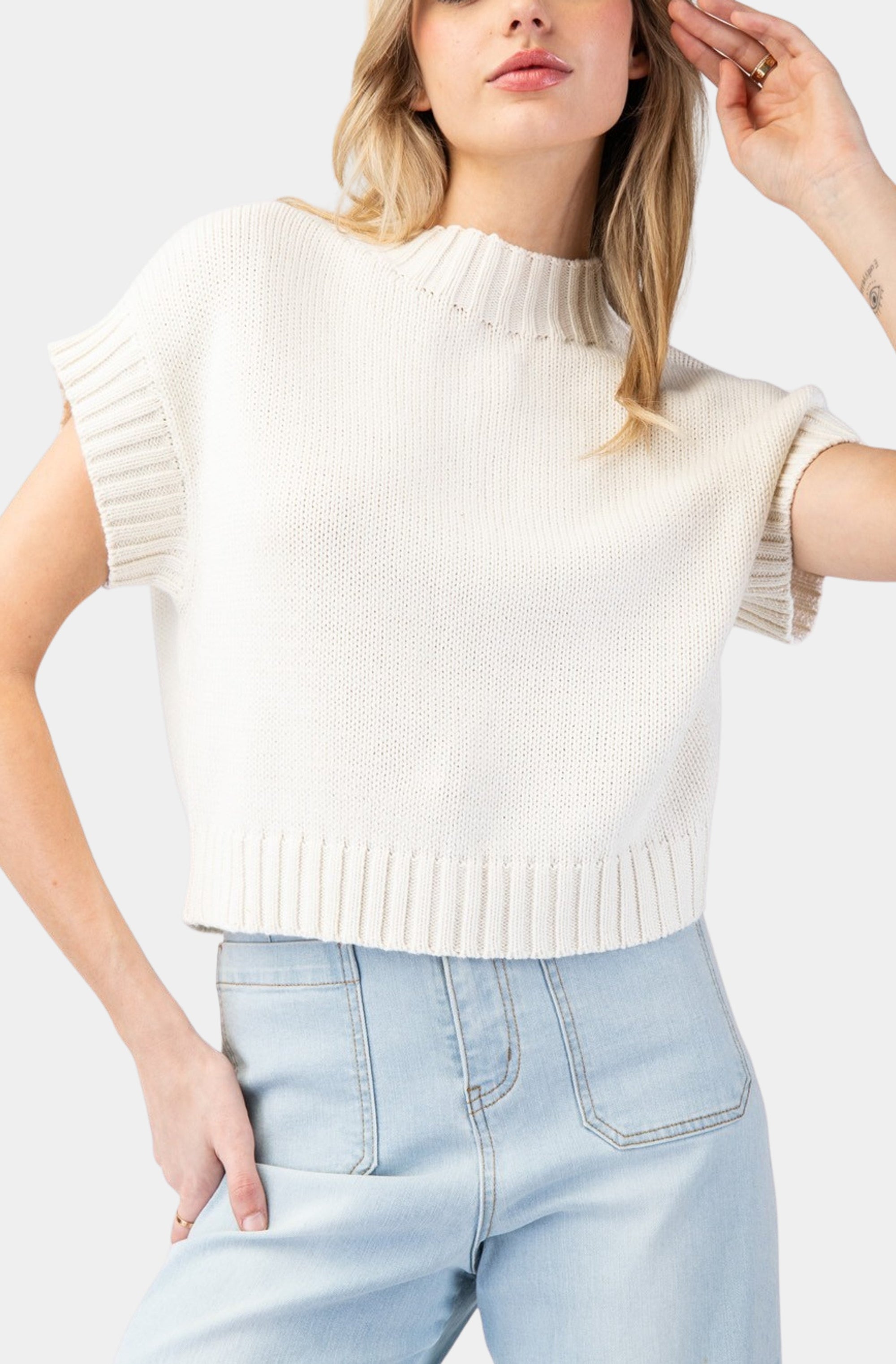 Mock Neck Cropped Short Sleeve Sweater Top